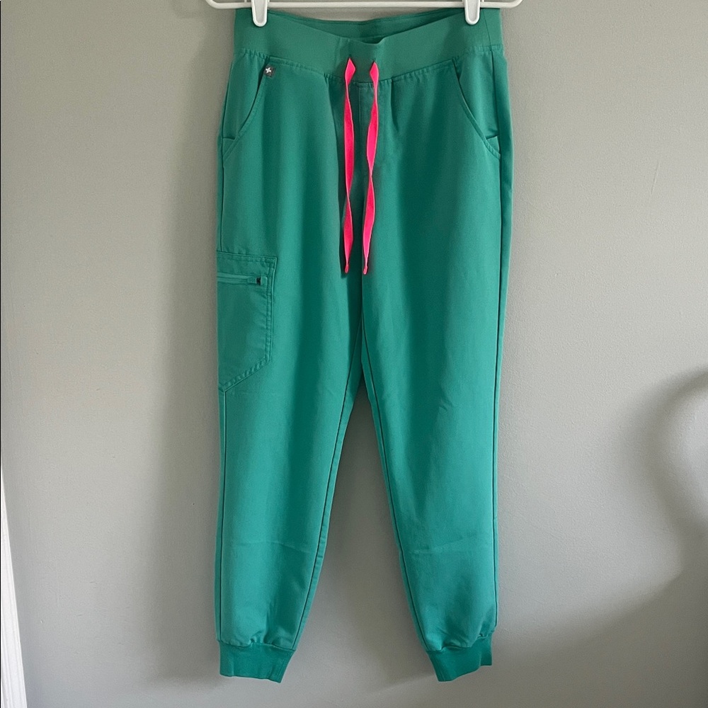 FIGS Zamora Jogger Scrub Pants